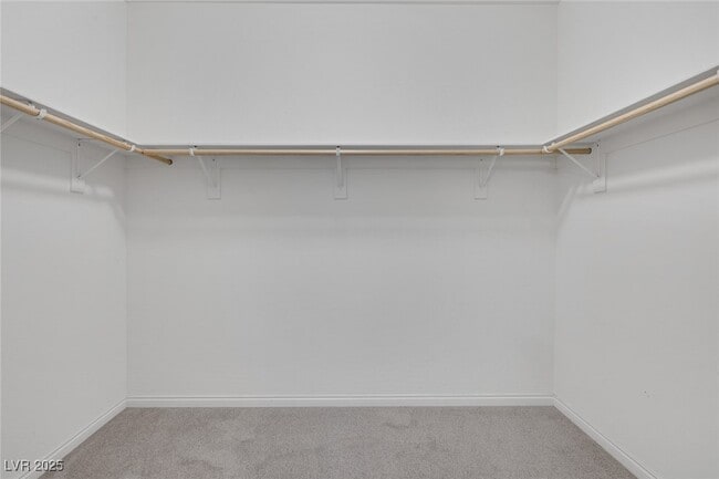 Building Photo - 489 Intonation St