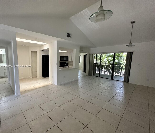 Building Photo - 9607 SW 138th Ave