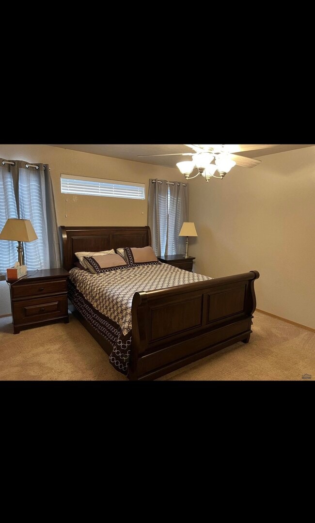 Building Photo - 2914 Hoefer Ave