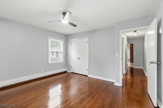 Building Photo - 1034 Burnet Ave