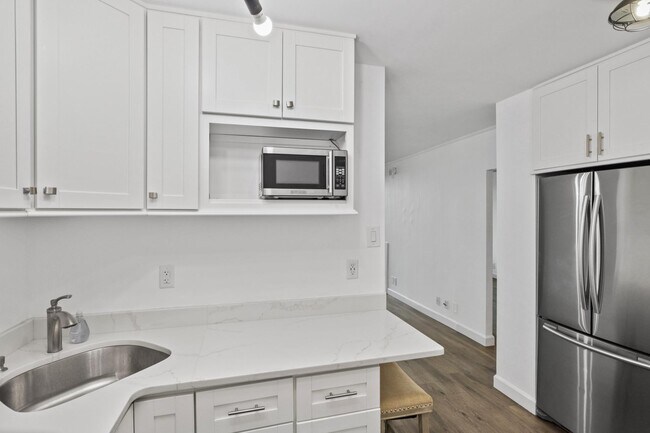Building Photo - 1250 4th St SW