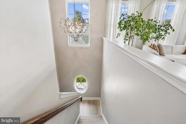Building Photo - 402 Orchard Ridge Dr