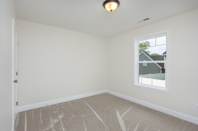 Building Photo - 5029 Solar