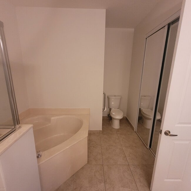 Building Photo - 1701 Mariner Bay Blvd