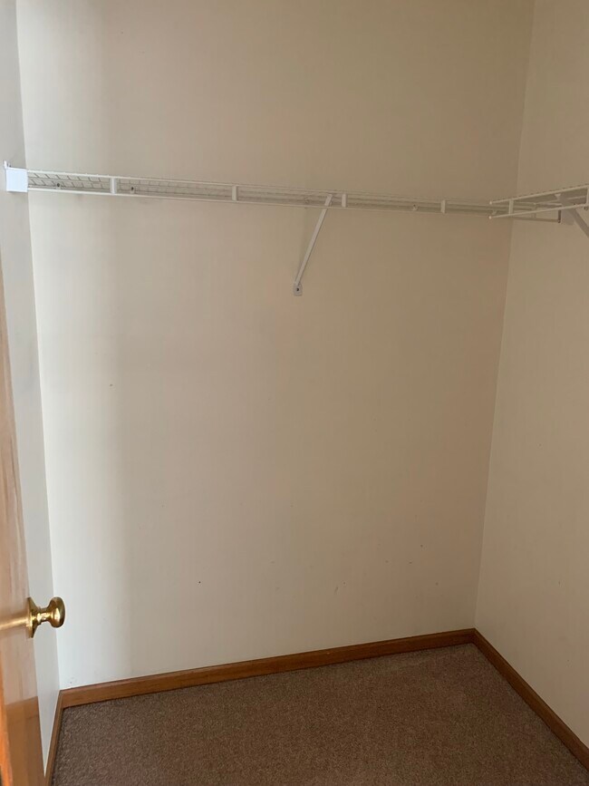 Closet - 2520 Walden Rd