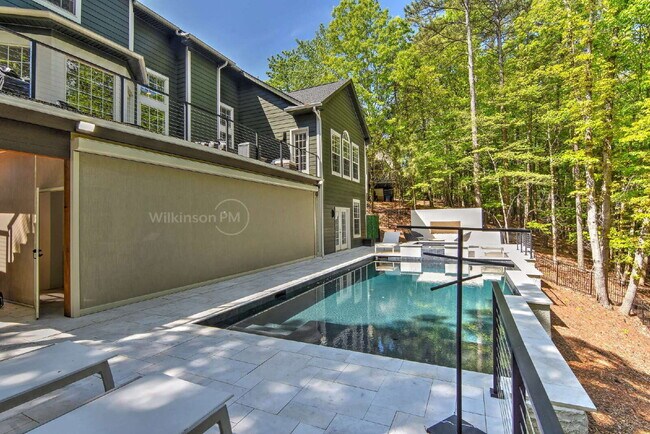 Building Photo - The Finest Furnished Upscale Executive Home, an Exquisite Luxury Rental, in Tega Cay for the Disc...