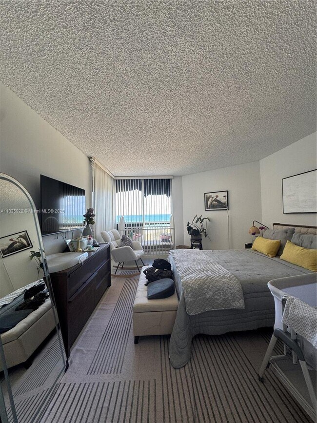 Building Photo - 6767 Collins Ave
