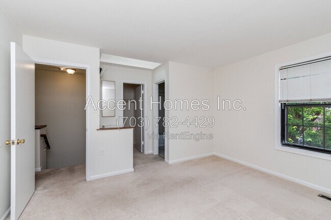 Building Photo - 5404 Barrister Pl