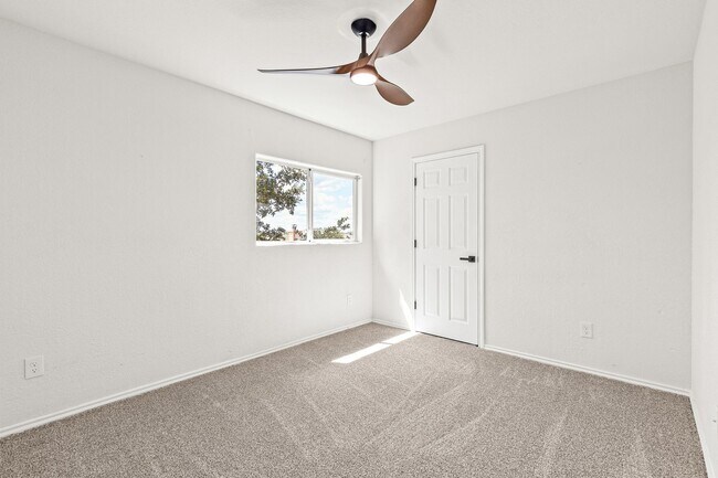 Building Photo - Fabulous 4 Bedroom Home in The Preserve at Indian Springs ~ Hot Tub ~ Great Amenities!