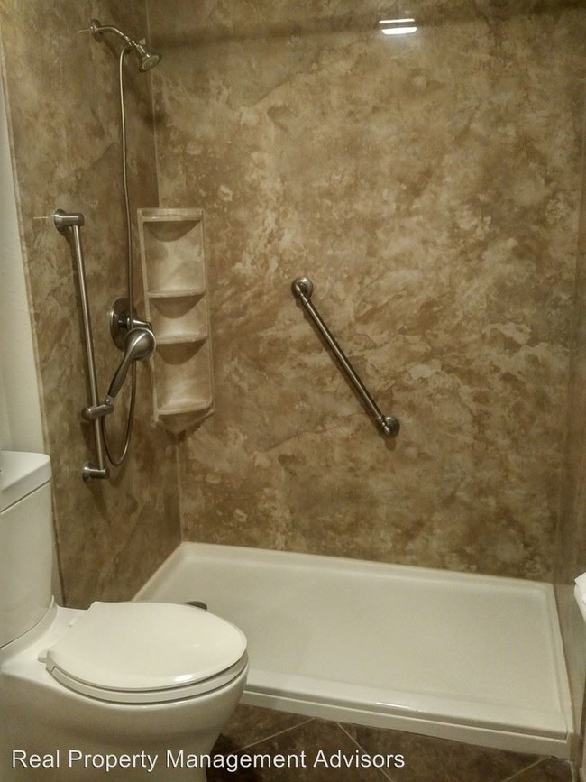Building Photo - 5704 Emerald Forest Dr