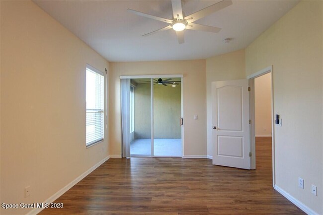 Building Photo - 264 Intrepid Way