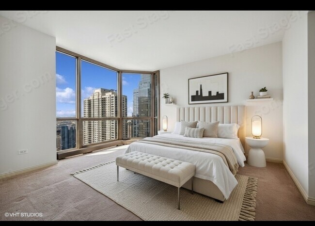 Building Photo - 21 E Huron St