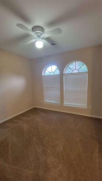 Building Photo - 3335 Lakeland Gardens Dr