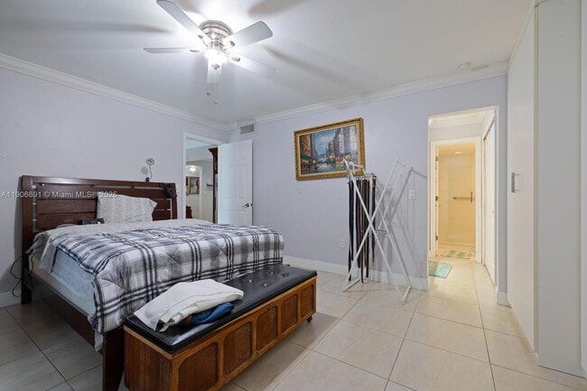 Building Photo - 7401 SW 82nd St