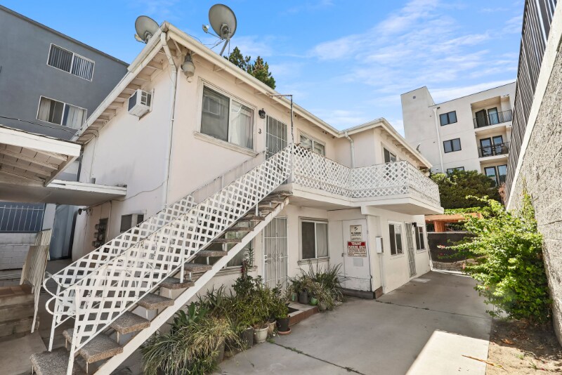 Building Photo - 5549 Fulcher Ave