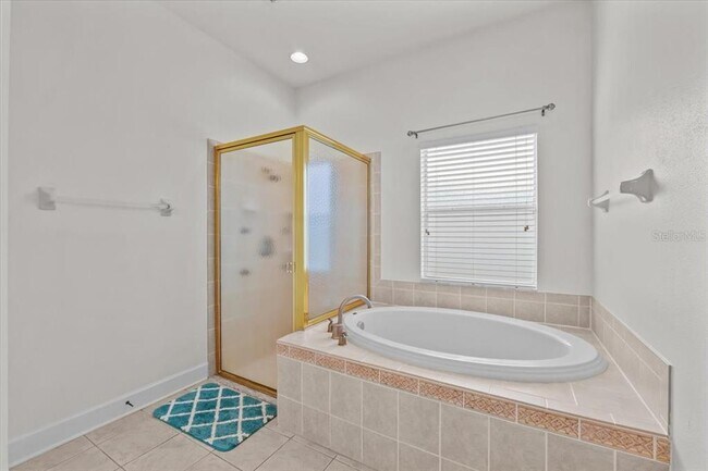 Building Photo - 15604 Durango Cir