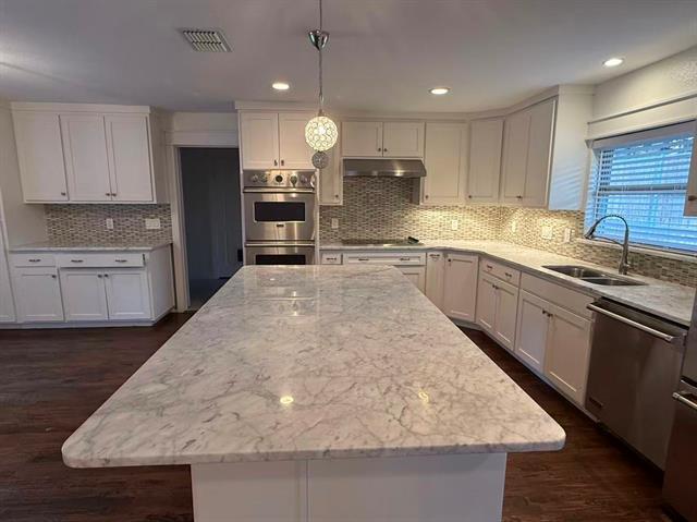 Building Photo - 6121 Preston Haven Dr