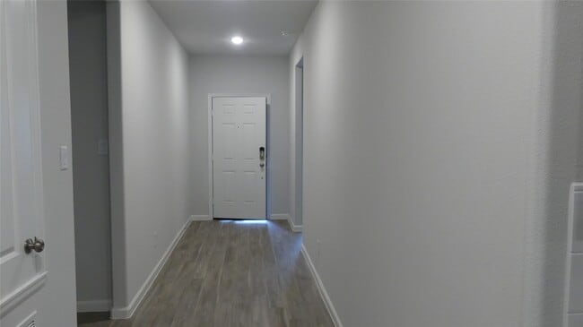 Building Photo - 9547 Caney Trails Rd