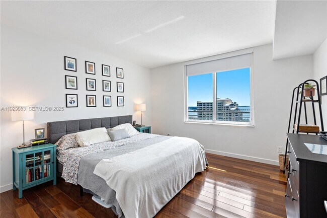 Building Photo - 335 S Biscayne Blvd