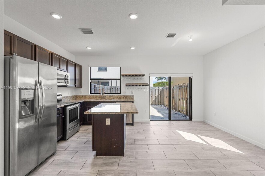 Building Photo - 11363 SW 250th Ter