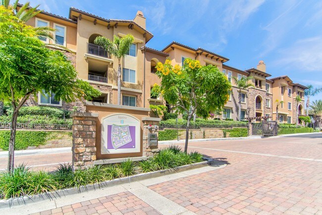 Aquatera San Diego Ca Apartment Finder