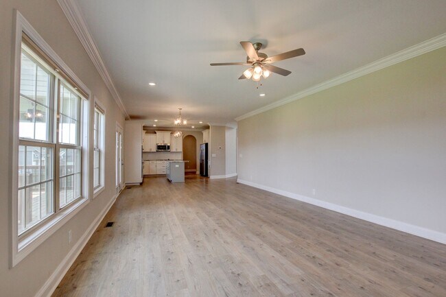 Building Photo - 230 Cotoneaster Ln