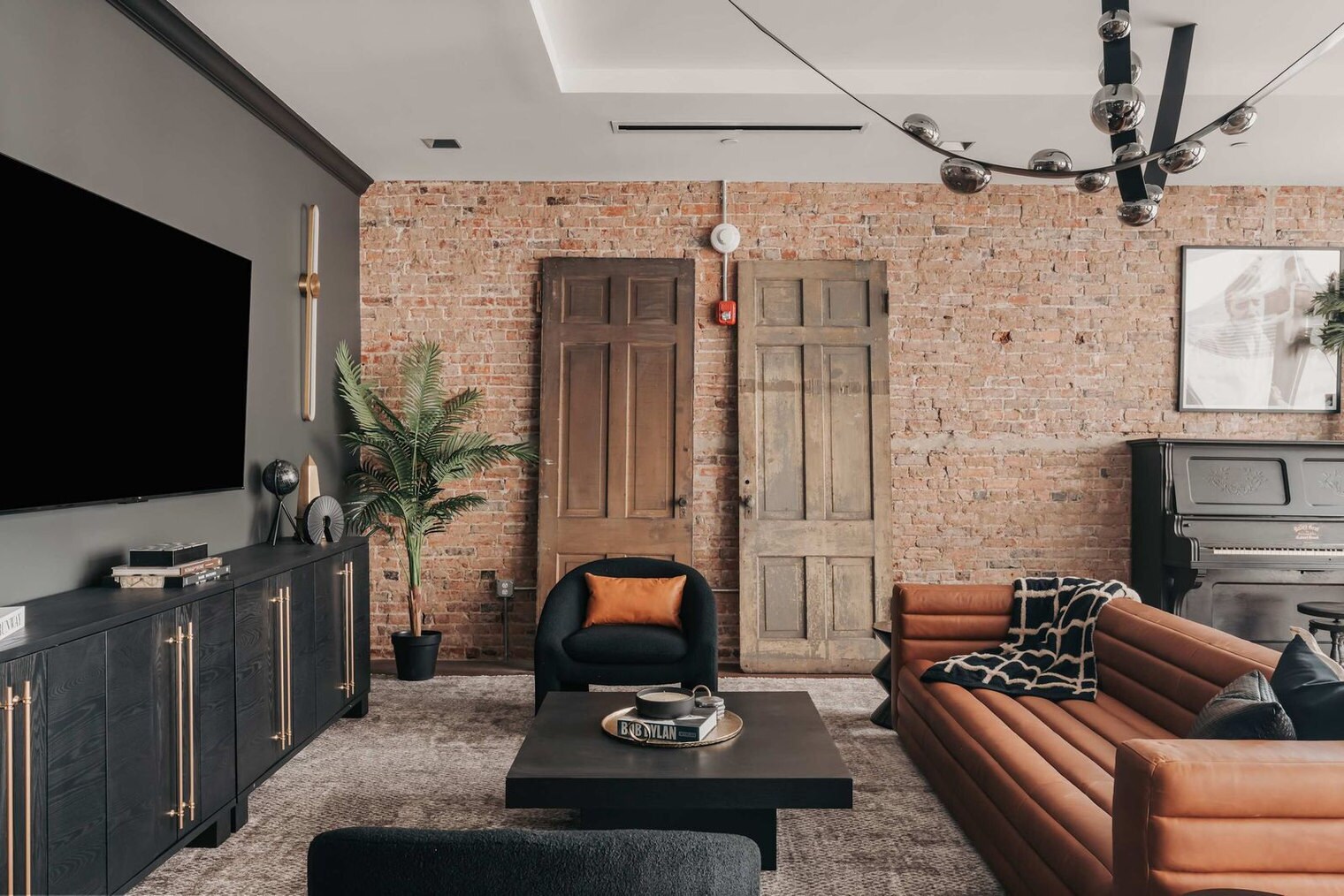 Building Photo - 240 Rep. John Lewis Way N