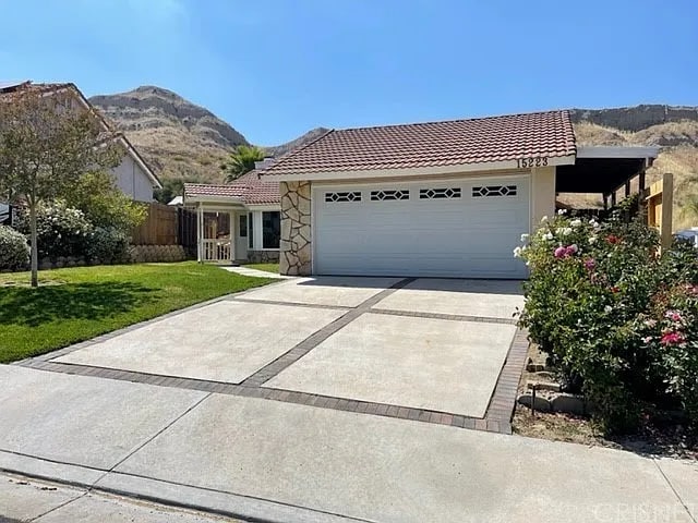 Building Photo - 15223 Poppy Meadow St