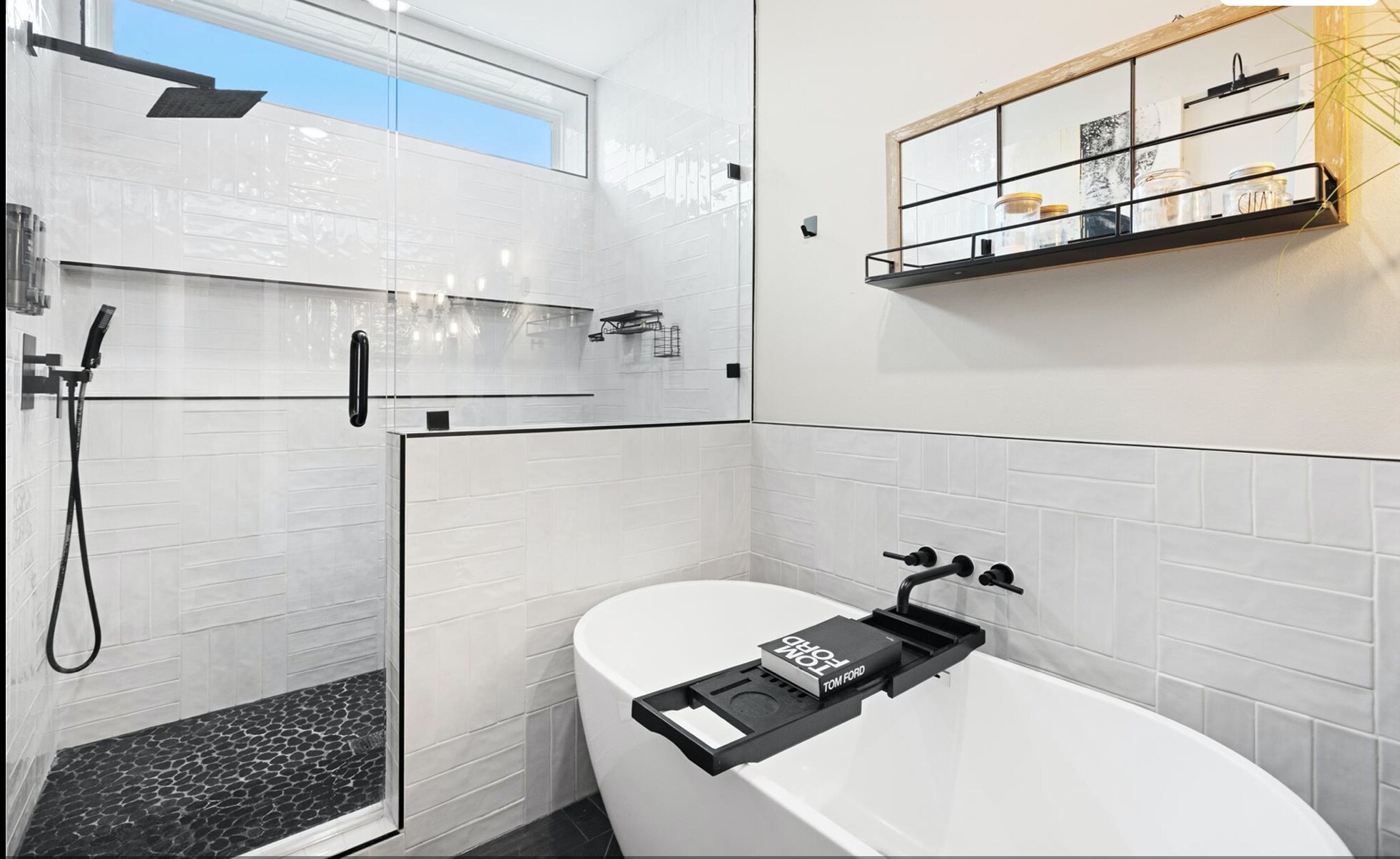 Building Photo - 7033 Avenue L