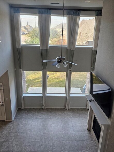 Building Photo - 24258 Via Vitani Dr