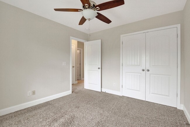 Building Photo - Townhome for Rent