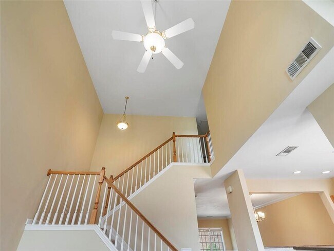 Building Photo - 1929 Hoods Fort Cir NW