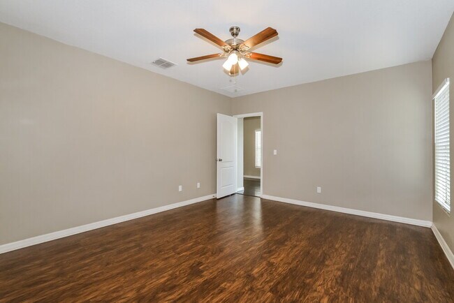 Building Photo - 4921 Windbourne Way