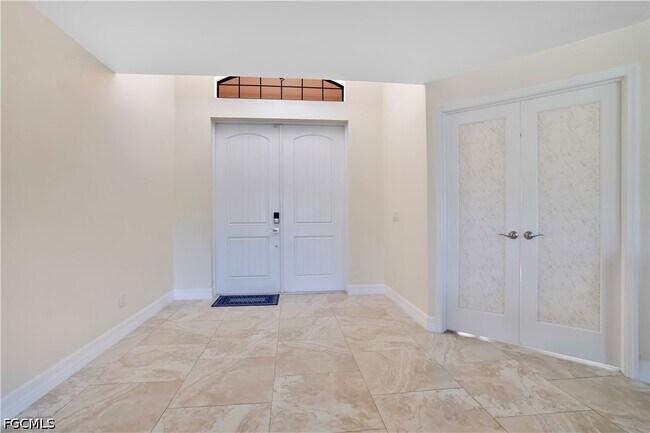 Building Photo - 1627 SW 14th St