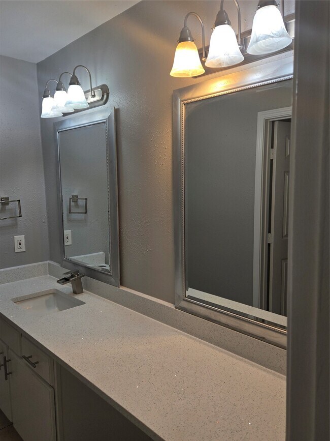 Building Photo - 12206 Preakness Way