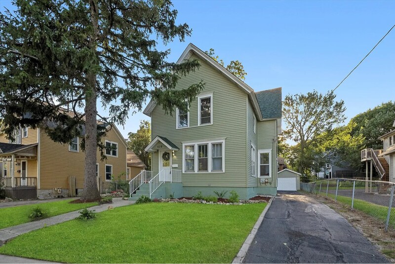 Primary Photo - 628 S Liberty St