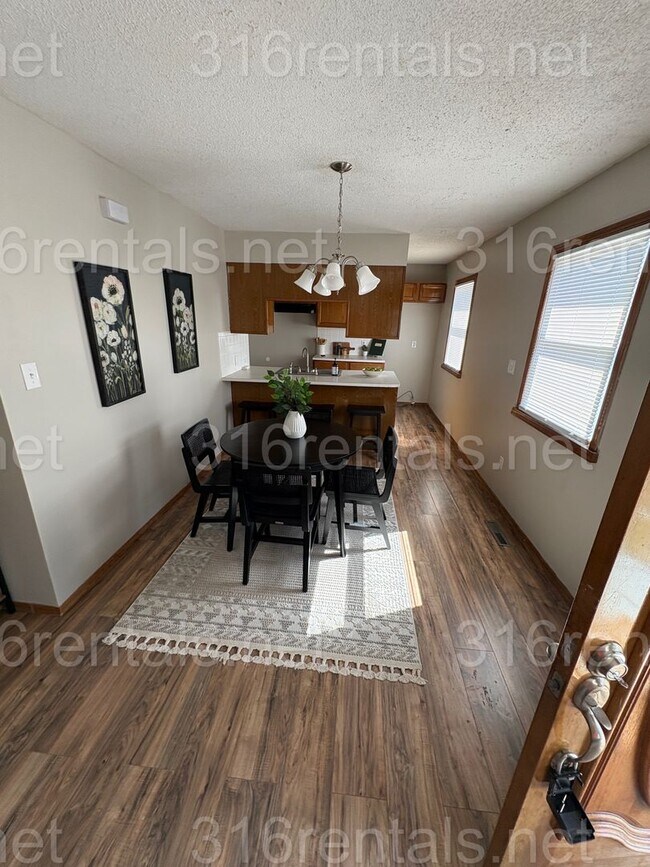 Building Photo - 6446 Mabel St