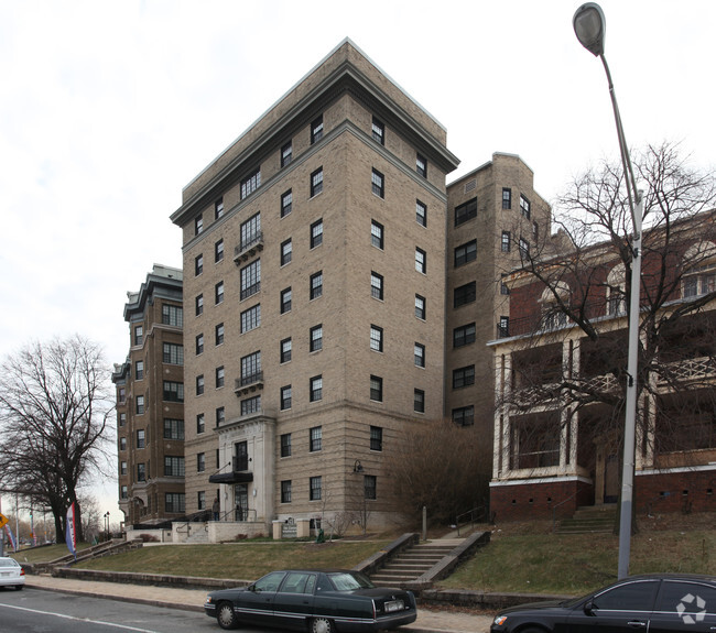 The Chateau Apartments Baltimore