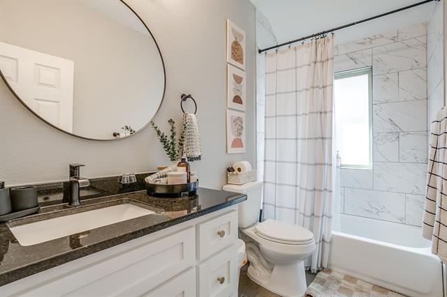 Building Photo - 5617 Kilpatrick Ave