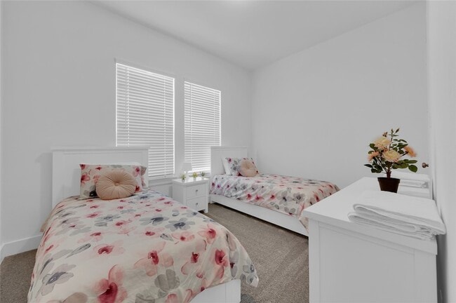 Building Photo - 1838 Life Ave