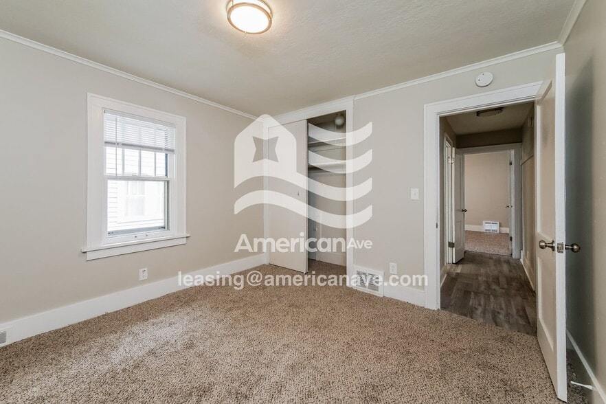 Building Photo - 1305 N Meade St