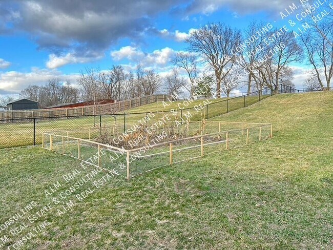 Building Photo - 1709 Crabapple Ln