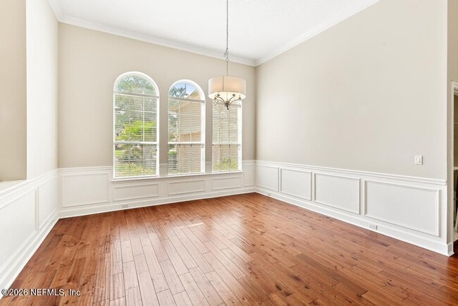 Building Photo - 337 S Mill View Way