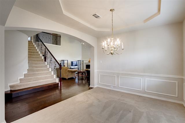 Building Photo - 705 Sundown Way