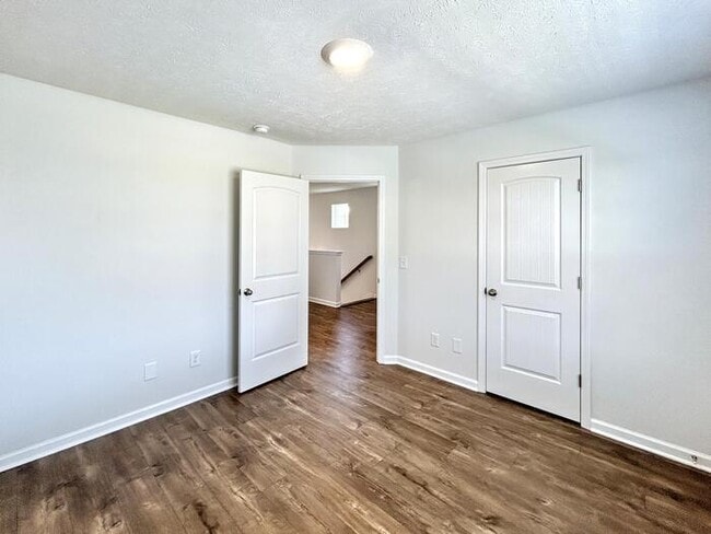 Building Photo - 230 Ansley Wy