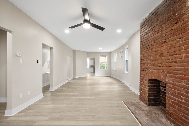 Building Photo - 313 Kambach St