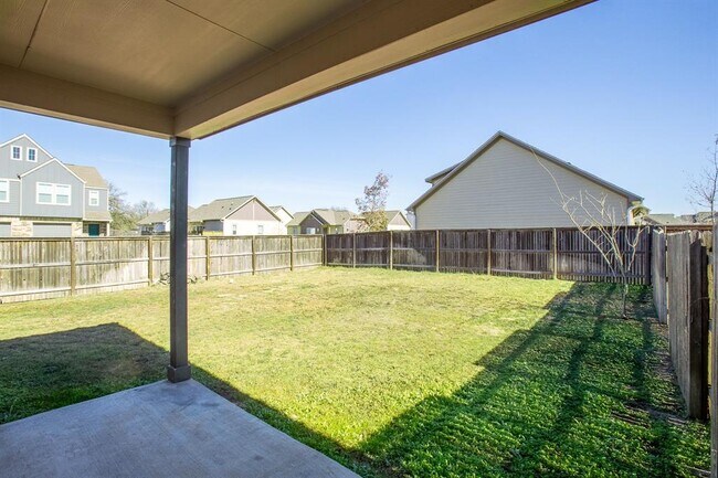 Building Photo - 189 Andross Ln