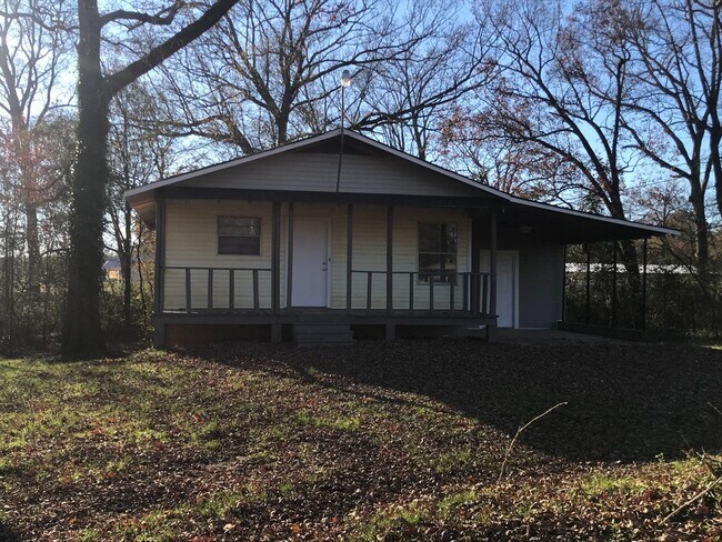 Building Photo - For Rent: Anderson Highway, Hartwell, GA -...