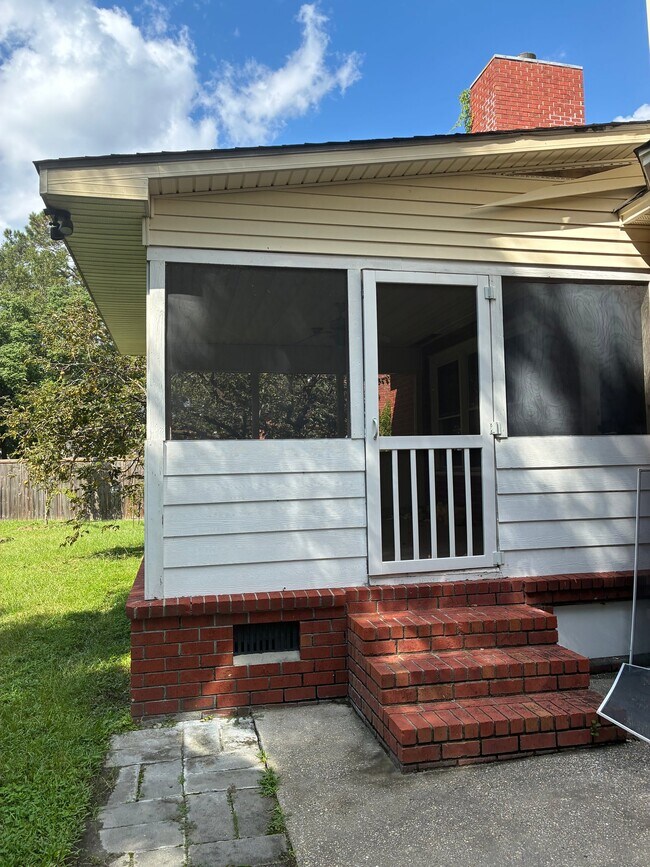 Building Photo - 1415 White Ibis Ct