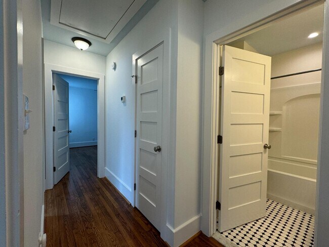 Building Photo - 4807 Wrightsville Ave